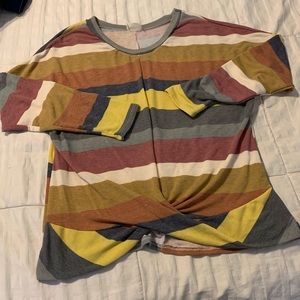 Fall colors twist front shirt